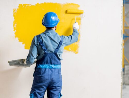 3 Essential Clothes for Painters
